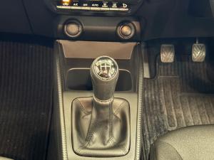 Toyota Starlet 1.5 XR manual - Image 11