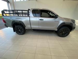 Toyota Hilux 2.8GD-6 Xtra cab Legend auto - Image 4