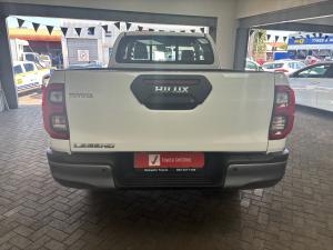 Toyota Hilux 2.8GD-6 Xtra cab Legend manual - Image 5