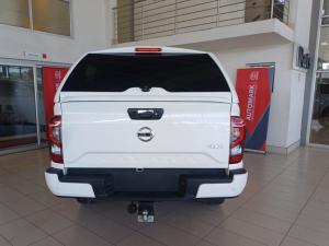 Nissan Navara 2.5DDTi double cab LE Plus 4x4 - Image 5