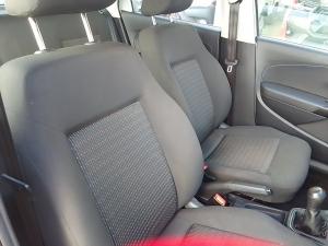 Volkswagen Polo Vivo hatch 1.4 Trendline - Image 13