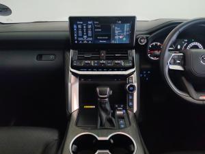 Toyota Land Cruiser 300 3.3D GR-Sport - Image 15