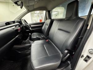 Toyota Hilux 2.4GD single cab S (aircon) - Image 7