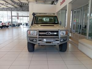 Toyota Land Cruiser 79 4.5D-4D V8 single cab LX - Image 6
