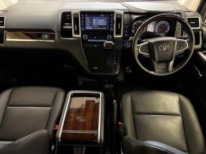 Toyota Quantum 2.8 LWB bus 6-seater VX Premium - Image 6