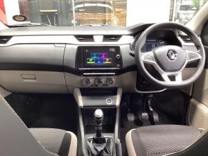 Renault Triber 1.0 Intens manual - Image 8