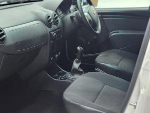 Nissan NP200 1.6i safety pack (aircon) - Image 13