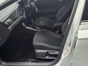 Volkswagen Polo hatch 1.0TSI Life manual - Image 23
