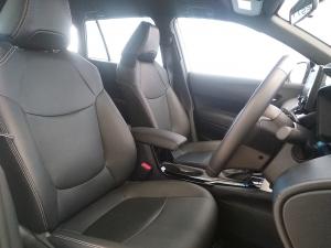 Toyota Corolla Cross 1.8 Hybrid XS - Image 16