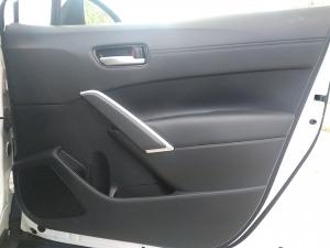 Toyota Corolla Cross 1.8 Hybrid XS - Image 23