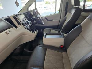Toyota Quantum 2.8 LWB bus 11-seater GL - Image 13