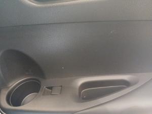 Toyota Corolla Cross 1.8 Hybrid XS - Image 26