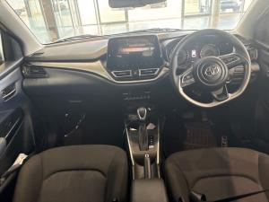 Toyota Starlet 1.5 XR automatic - Image 6