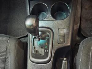 Toyota Hilux 2.4 GD-6 RB Raider automaticE/CAB - Image 10
