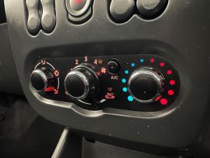 Nissan NP200 1.6 Safety PackS/C - Image 9