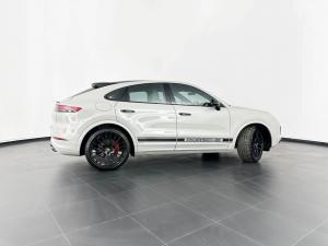 Porsche Cayenne S Coupe - Image 13
