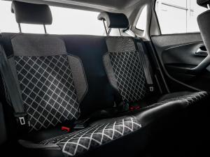 Volkswagen Polo Vivo hatch 1.6 Style - Image 19