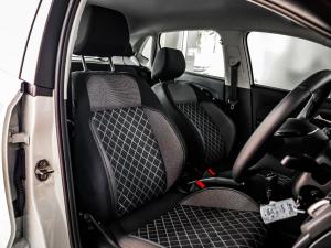 Volkswagen Polo Vivo hatch 1.6 Style - Image 20