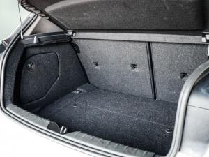 BMW 1 Series 118i 5-door auto - Image 5
