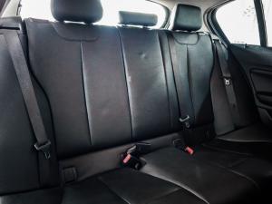 BMW 1 Series 118i 5-door auto - Image 9