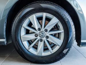 Volkswagen Golf 1.0TSI Trendline - Image 13