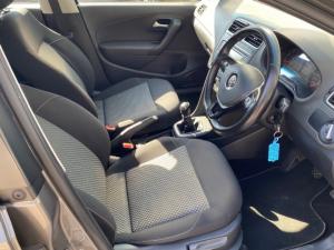 Volkswagen Polo Vivo hatch 1.6 Highline - Image 7