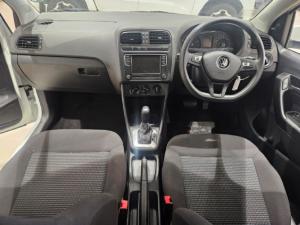 Volkswagen Polo Vivo hatch 1.6 Comfortline auto - Image 9