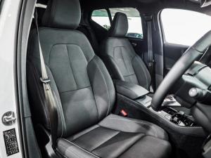 Volvo XC40 Recharge Single Motor Plus - Image 12
