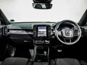 Volvo XC40 Recharge Single Motor Plus - Image 13