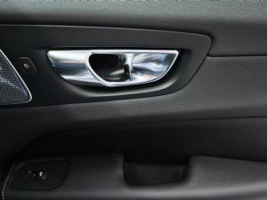 Volvo XC60 D5 AWD Inscription - Image 16