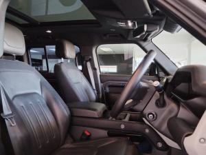 Land Rover Defender 110 D240 X-Dynamic HSE - Image 15