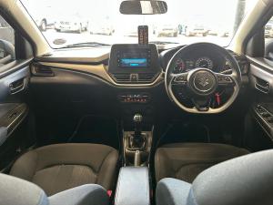 Suzuki Baleno 1.5 GL manual - Image 12