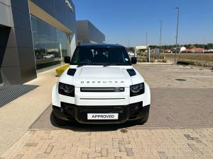 Land Rover Defender 110 D300 X-Dynamic HSE - Image 2
