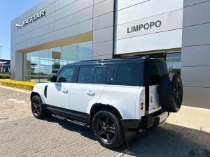 Land Rover Defender 110 D300 X-Dynamic HSE - Image 5