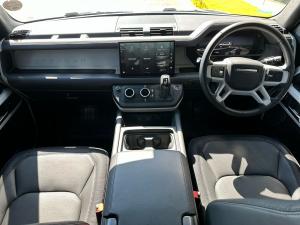 Land Rover Defender 110 D300 X-Dynamic HSE - Image 7