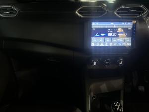 Nissan Magnite 1.0 Visia manual - Image 6