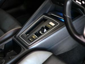 Volkswagen Golf GTI - Image 13
