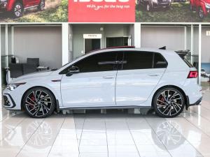 Volkswagen Golf GTI - Image 8