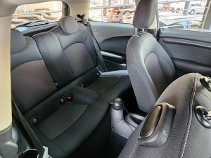 MINI Hatch One Hatch 3-door auto - Image 10