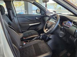 Nissan Magnite 1.0 Turbo Acenta Plus auto - Image 10