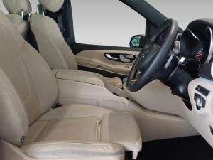Mercedes-Benz V-Class V300d Exclusive - Image 13