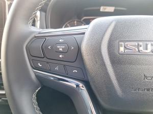 Isuzu mu-X 3.0TD LSE - Image 9