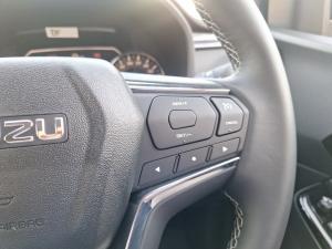 Isuzu mu-X 3.0TD LSE - Image 10