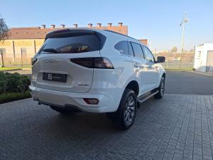 Isuzu mu-X 3.0TD LSE - Image 2