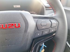 Isuzu D-Max 1.9TD double cab LS X-Rider auto - Image 10