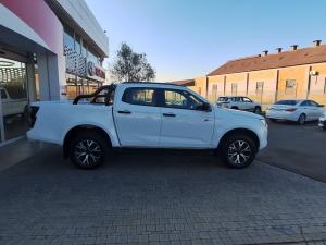 Isuzu D-Max 1.9TD double cab LS X-Rider auto - Image 3