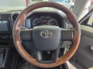 Toyota Land Cruiser 79 2.8GD-6 double cab - Image 8