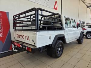Toyota Land Cruiser 79 2.8GD-6 double cab - Image 2
