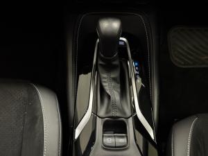 Toyota Corolla hatch 1.8 Hybrid XR - Image 11