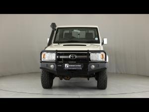 Toyota Land Cruiser 79 4.5D-4D V8 single cab LX - Image 5